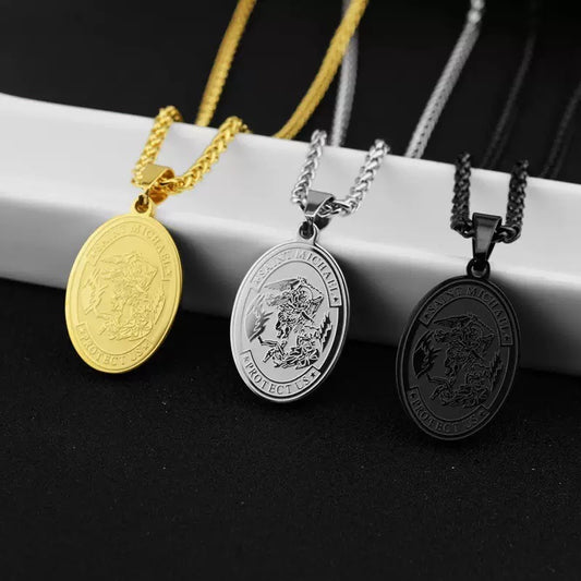 Oval Angel Portrait Pendant Stainless Steel Necklace Titanium Steel Colorfast Necklace c0a160d2 3392 458a b4bb 8232e778584c