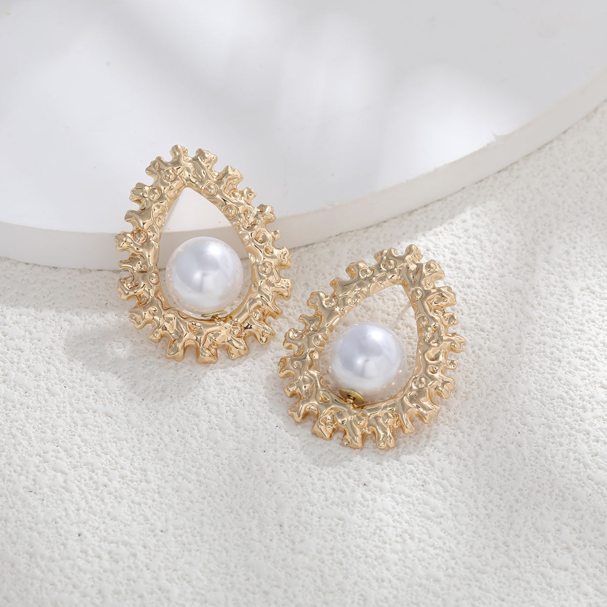 Exaggerated Large Pearl Earrings Female Special-interest Design c12ee893 95a3 4d78 a842 0e18154e92a5
