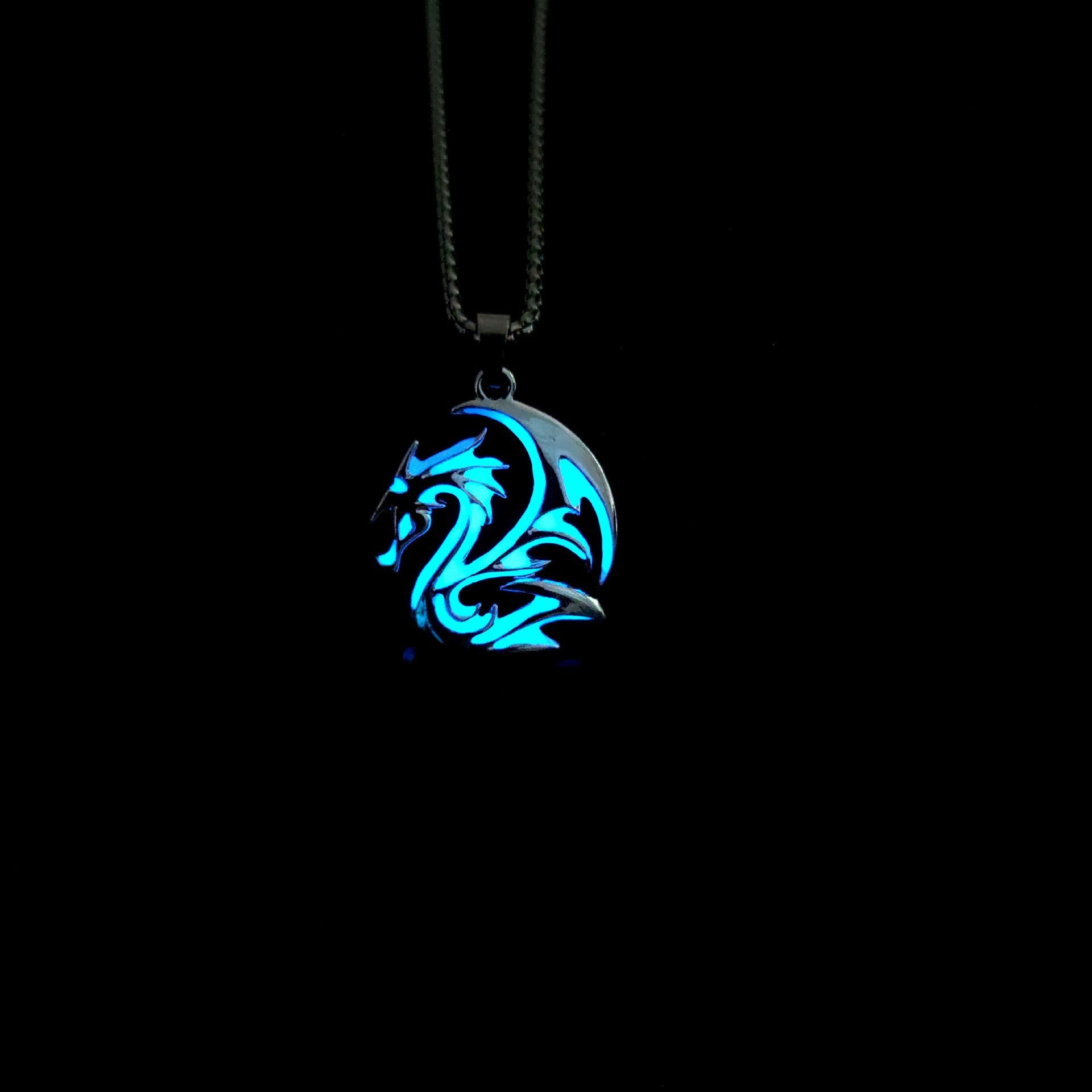 Retro Han Dynasty Dragon Pattern Totem Luminous Necklace Luminous Men's Pendant c146e504 eb99 4c86 9139 7d2d721ceb84