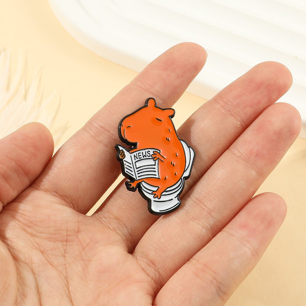 Little Mouse Toilet Reading Newspaper Shape Pin Brooch c1b671fe e78f 4e2e 857e 5193665eec27