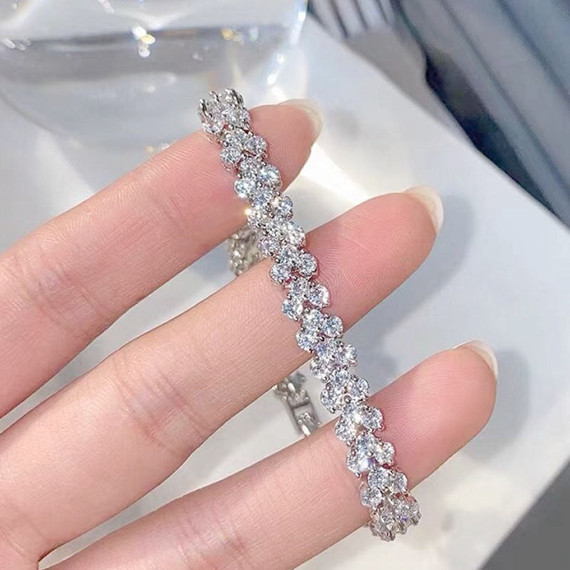 Heart-shaped Diamond Gold And Silver Plated Roman Bracelet c270f19f 6dd1 4534 8ac0 bc218710da01
