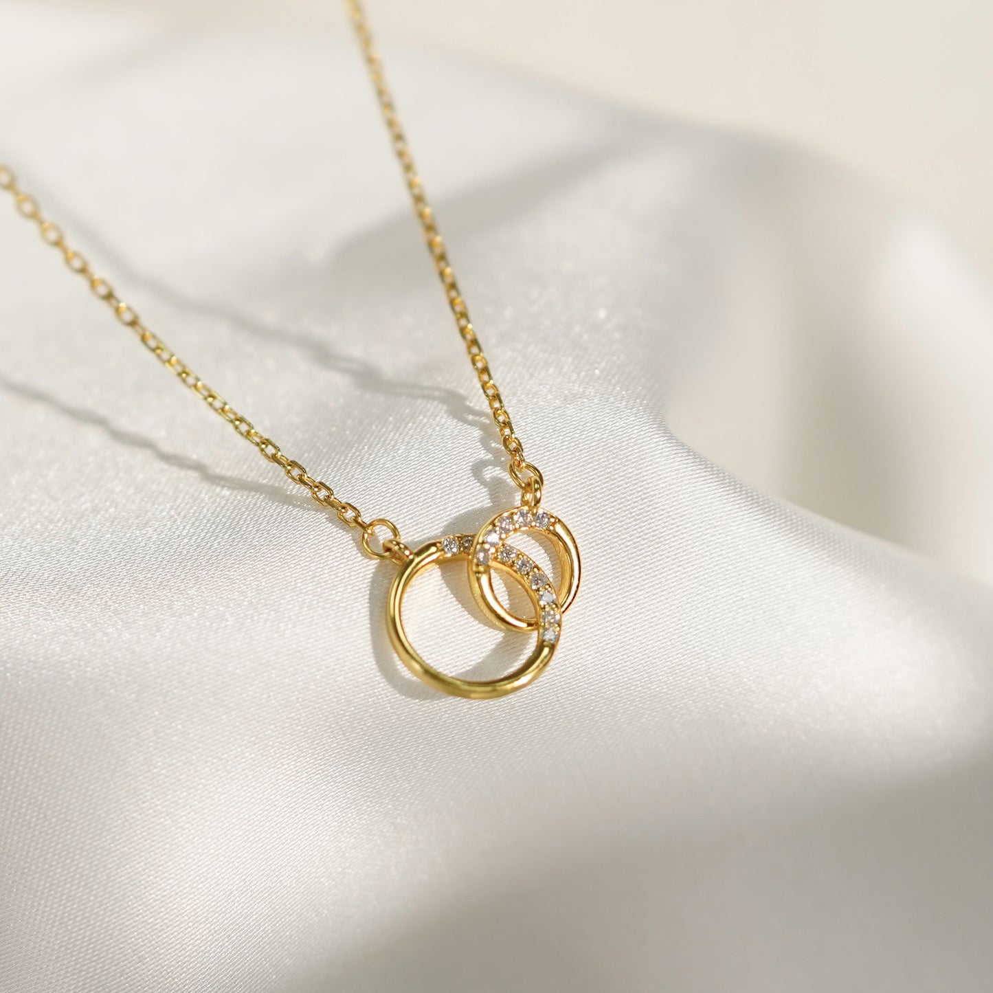 S925 Sterling Silver Niche Design Circle Necklace c34aea00 f392 4ffe 9c10 79a29641102c