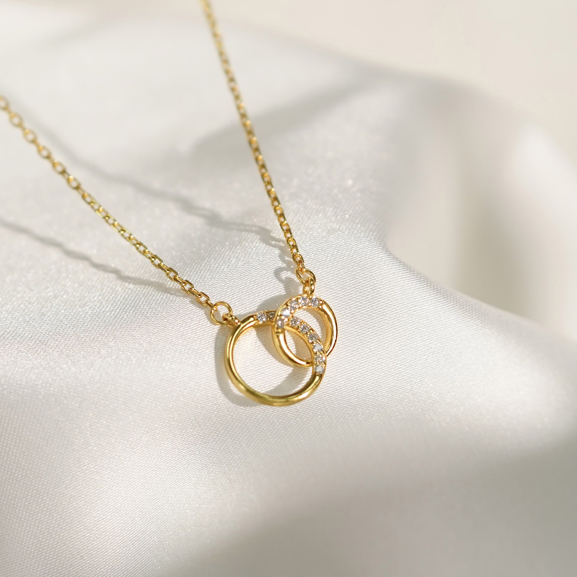 S925 Sterling Silver Niche Design Circle Necklace c34aea00 f392 4ffe 9c10 79a29641102c