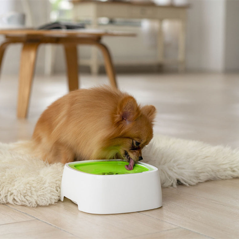 Non Slip Chin Dog Floating Drinking Bowl c525cfaf f897 47e4 bfef ffabf30a017f