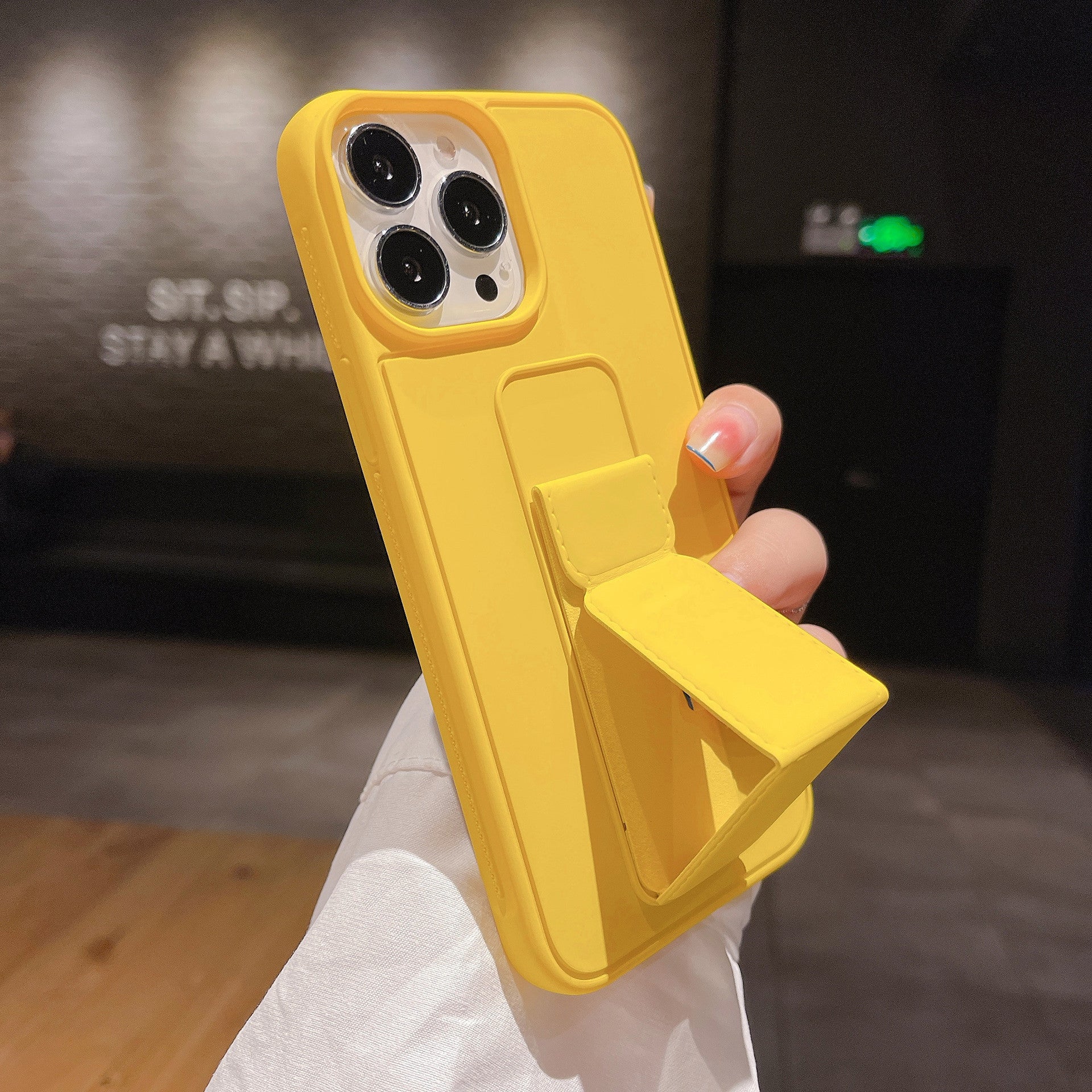 Folding Bracket Phone Case Drop-resistant c70ae1fc 808a 46ee b2f2 9daed6ec21f6