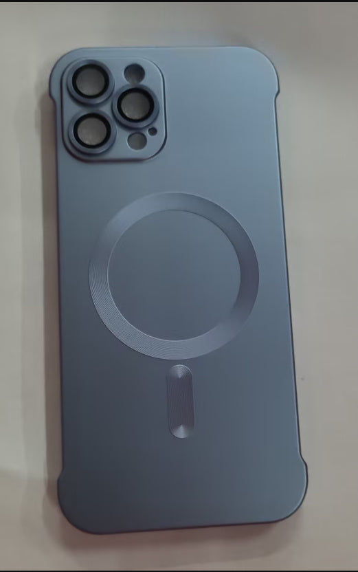 Ultra-thin Frameless Applicable IPhone14 Magnetic Phone Case c74a21c2 b6af 4a85 b5c7 bfc74e55a641