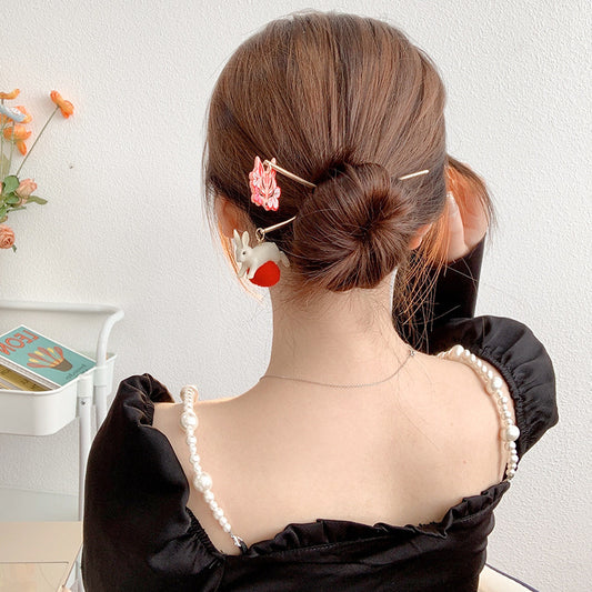 Teenage Girl Playful Design Sense Hairpin Coiffure c8bb8e59 a2f7 4969 b995 4c60813c800c