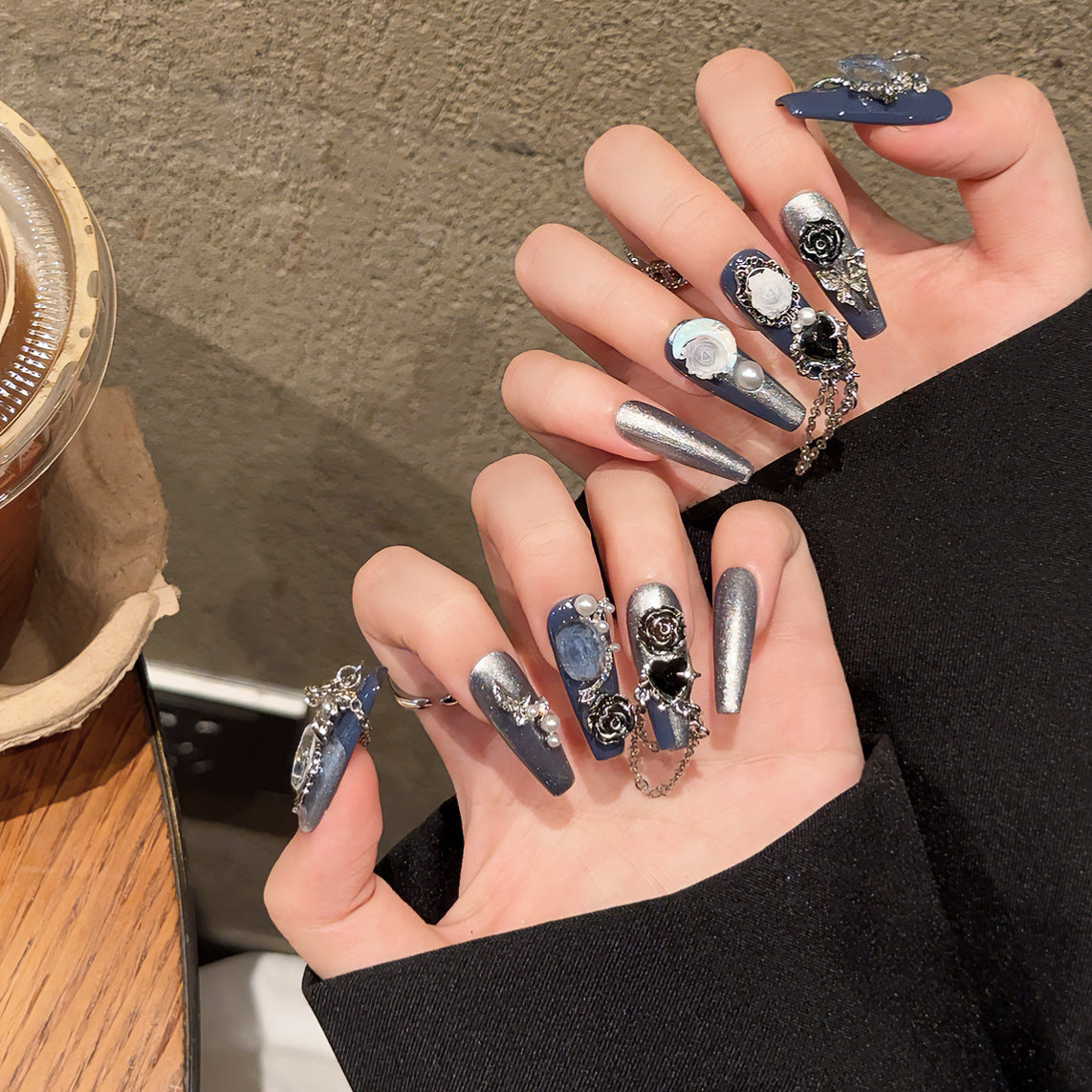 Non-mainstream Style Hot Girl Yihe Hand-worn Nail Heavy Industry Blue c94f29bf bee4 42a7 9688 4688ca3850e2