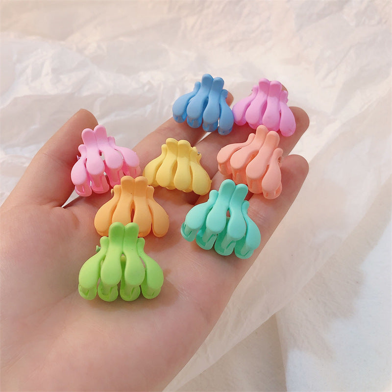 Women's Hair Clip With Frosted Back Of The Head Spoon ca05ced9 d76a 447a 908b 59acac3543bc