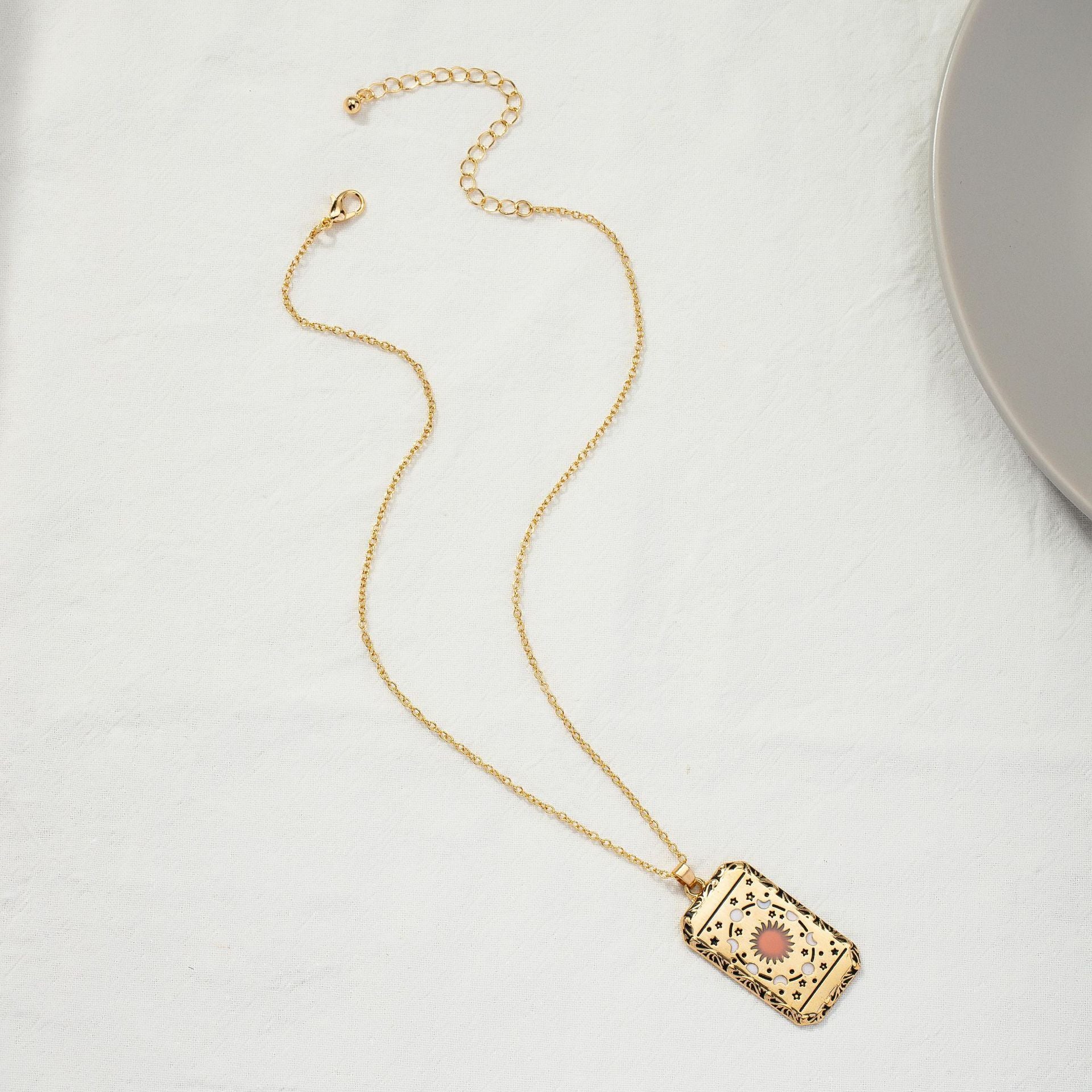 Tarot Brand Fashion Necklace Popular Square Brand cb199ca0 e164 4e3b 9ec8 9649d20febb4