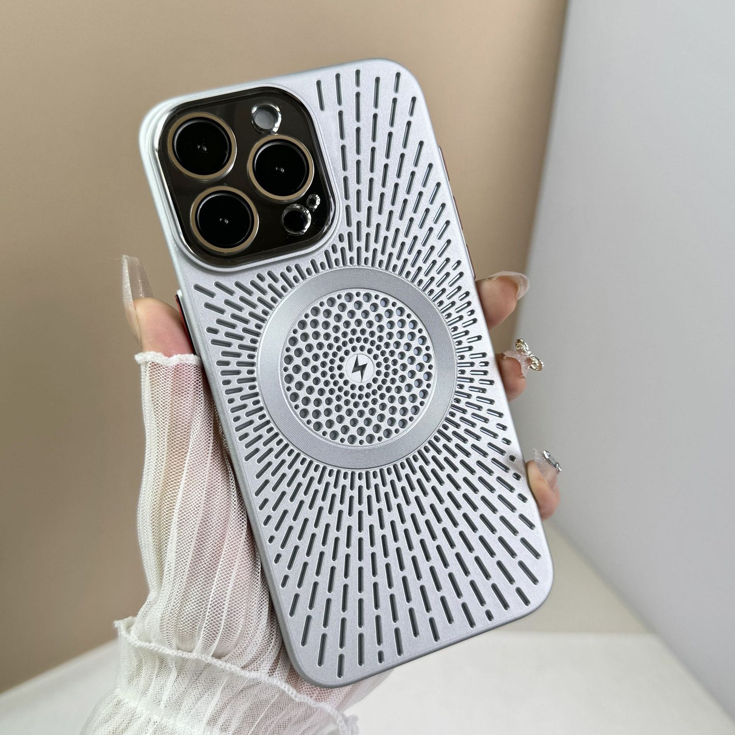 Phone Case Breathable Heat Dissipation Network Shell Magnetic Charging Skin Feeling Protective Cover cb6d488f 7f25 4c4a 8d8a 