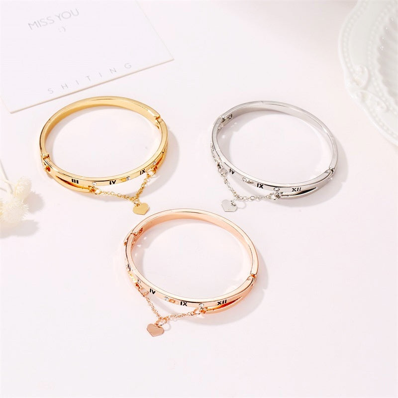 Simple Temperament Alloy Love Heart Fashion Accessories Get Girlfriends Birthday Gift Free cc3257a5 c047 400c 8c00 b93e61e1d1
