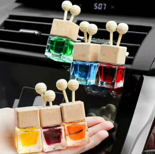 Car Perfume Bottle Car Interior Aromatherapy Essential Oil ccdc32e7 8572 4a27 9753 d51bce2f891c
