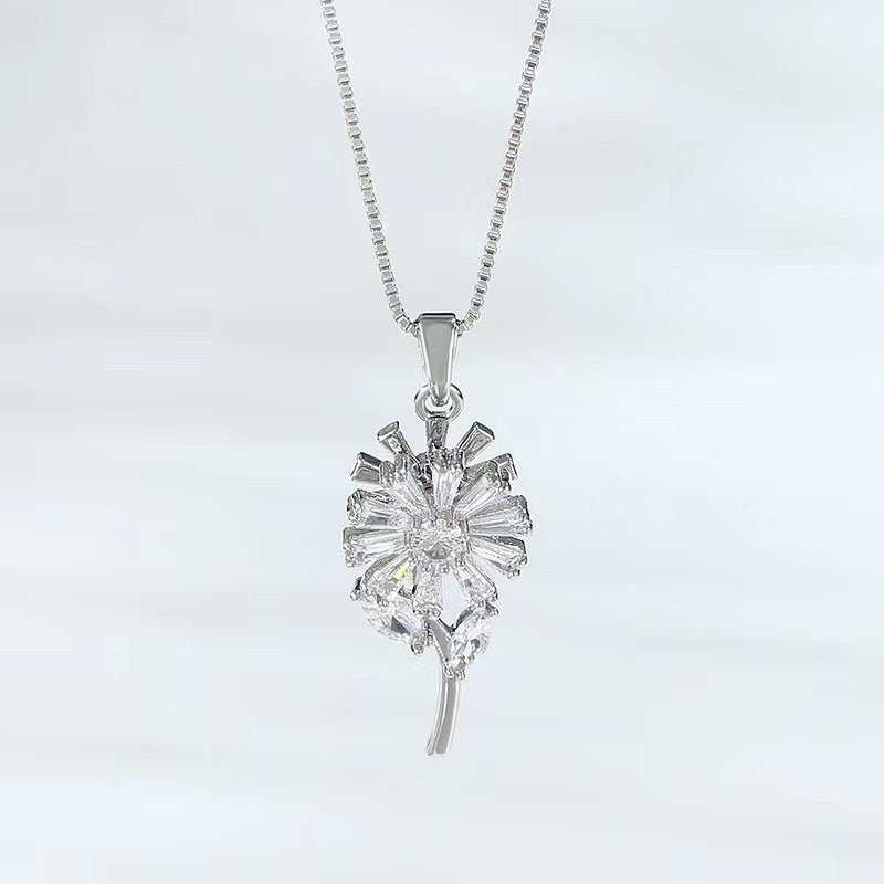 Rotating Little Necklace Female Niche cd9bf1cb cccd 4aff 9539 25fcc967ece2