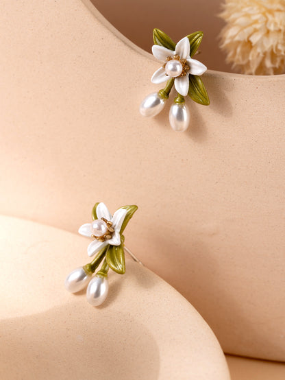 European And American Super Fairy Mori Style Lily Pearl Stud Earrings