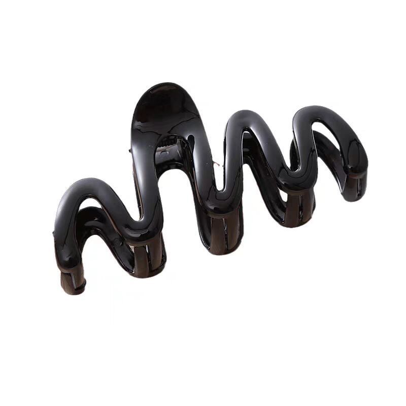 Dopamine Girl Shark Large Hair Clip Female Temperament cedfa66f 1dfc 4208 8245 aa5add94da82