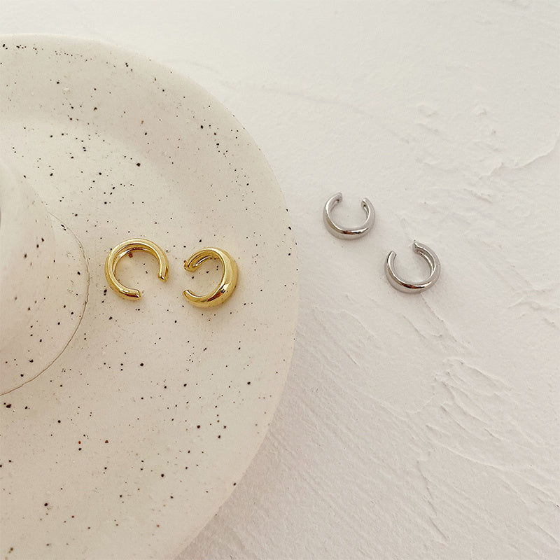 Women's Simple Design Small Ear Clip cef18d9c 0449 4ee4 bb9e 24c02812e312