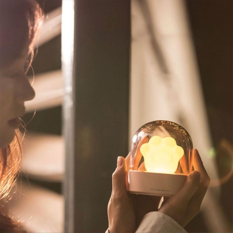 Exquisite Night Light Cat Paw Light USB Charging Music Box Warm Musical Lamp Cats Paw Lamp For Kids Children Gift Desktop Dec