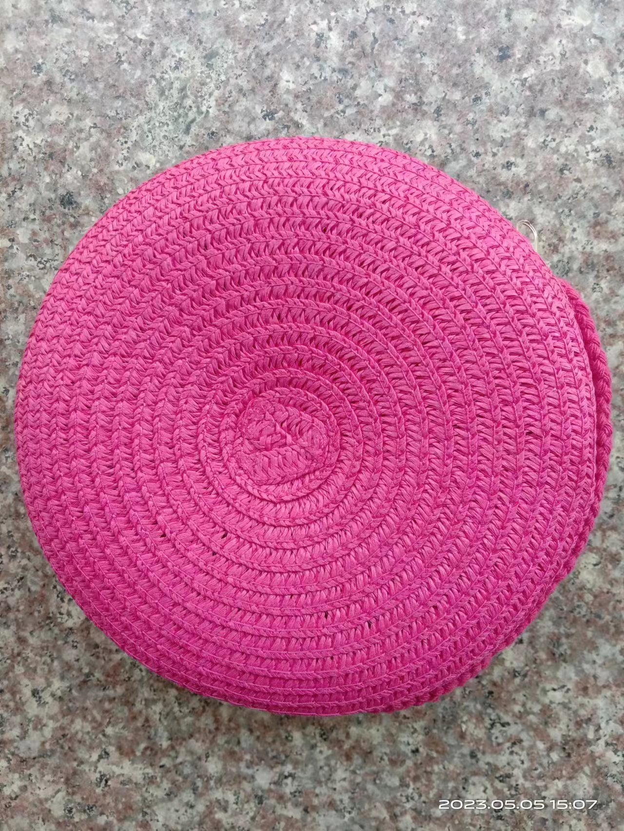 Solid Color Straw Phone Bag For Women cfee2de6 8b38 4072 bb61 5fd983a40286