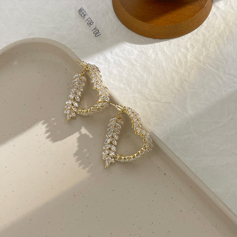 Women's Fashion Temperamental Personalized And All-match Love Heart Earrings d01e6e2e 7c9f 46b0 841a 371e112c70fc