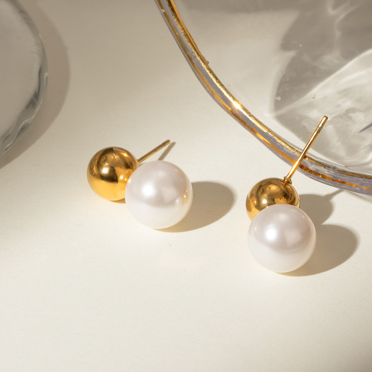 Nautica Dome Pearl Earrings d315e2cf 1bd5 4756 95ea 34314544e7a2