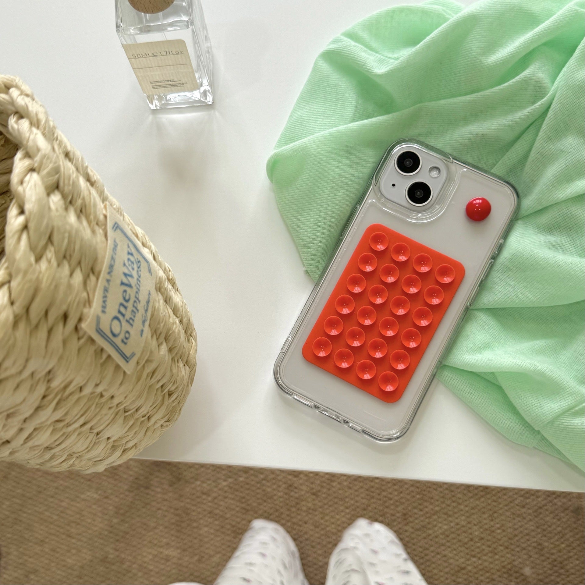 Minimalist Creative Stereo Sucker Phone Case d31fd37d d13c 4713 bb4a 32f14138ed50