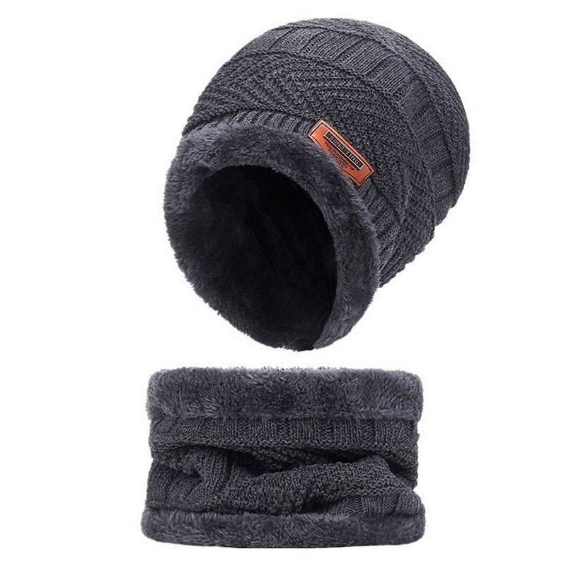 Warm Cashmere Padded Hat Scarf Gloves Set Of Three d386f3b5 2d8f 41e8 a2c8 6f178d575a28 93b54bb2 1338 41d8 8f1b c6213b25c609