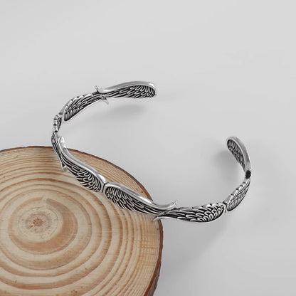 Crater Design Bump Bracelet Fashion d45add4c dd6b 4767 b902 a39225afe874