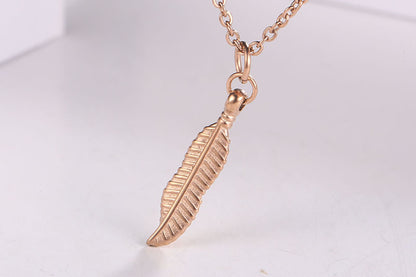 Simple Titanium Steel Clavicle Chain Leaf Pendant Long Necklace d526b4e5 d343 4c3b b03b 3e905864bfce