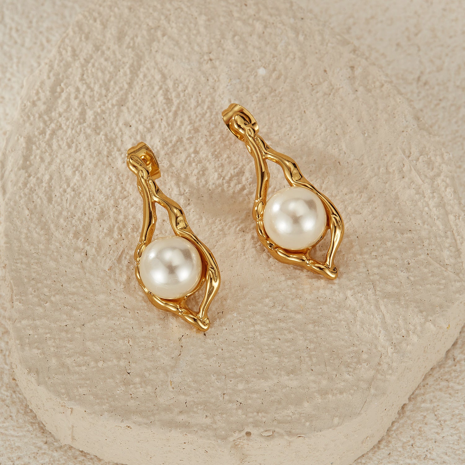 European And American Entry Lux Temperament Earrings Stainless Steel Geometric Pearl d74ab88c 10b6 49cd b740 ef7195d6ca14