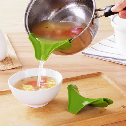 Spill And Leak Proof Pot With Circular Edge Deflector d7936ec5 9d73 495c af62 8b38f741639d