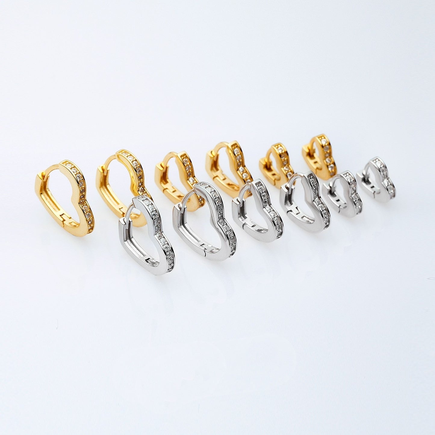 Heart-shaped Sterling Silver Ear Clip High-grade Temperament d794e69e ee3f 4028 97c5 6a5a36b510f7 trans