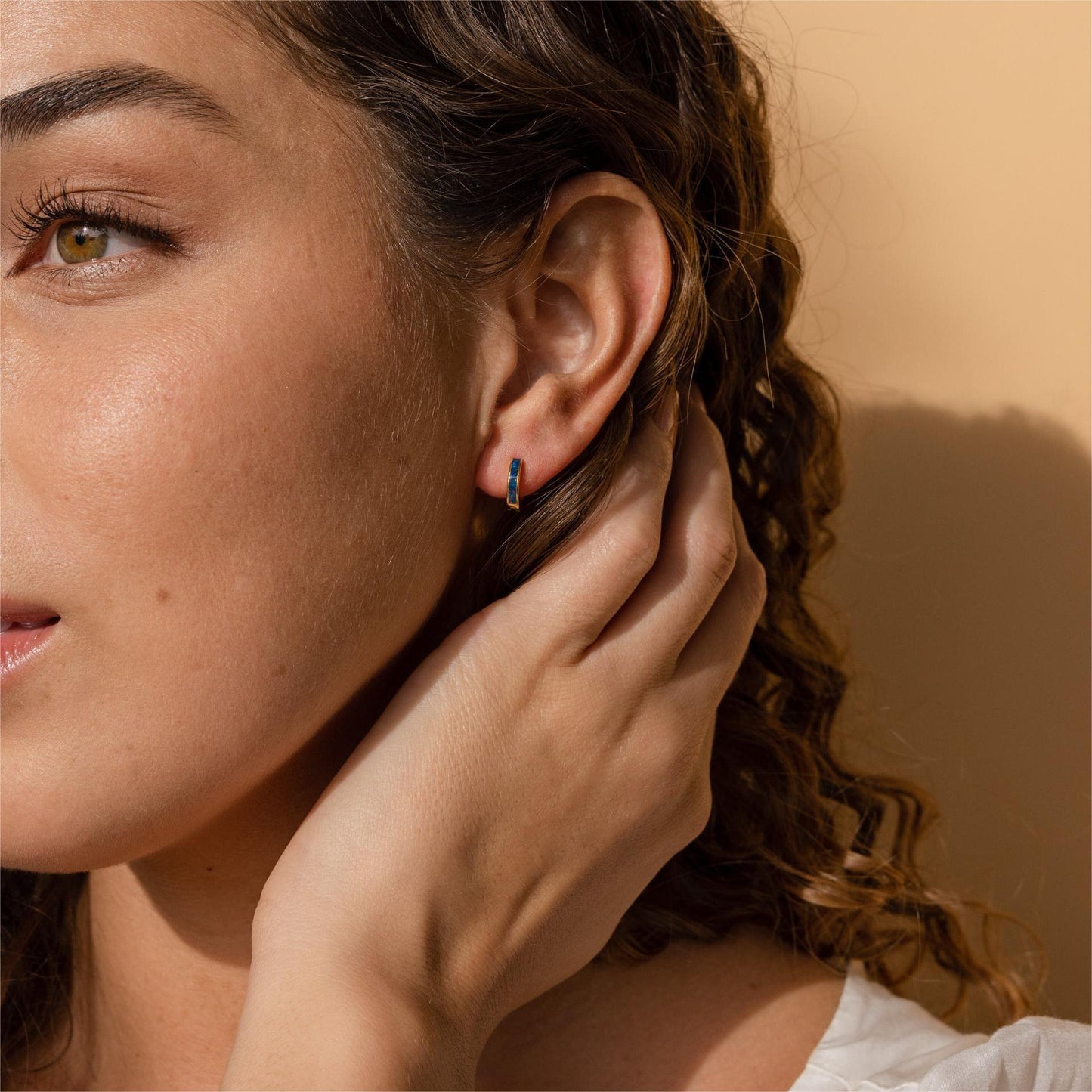 New Simple And Compact Opal Patch Round O-shaped Earrings d81a2c62 86a7 45d9 b8db 7f0cc68085c9