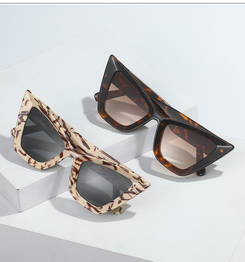 Trendy New Fashion Cat's Eye Sunglasses d8f62808 52e8 4b9e 8f0b b022b1cae10d
