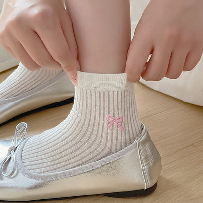 Bow Embroidered Short Thin Socks da2ee4c5 1924 4f7e aea2 e7fce38350b1