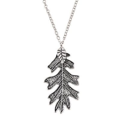 Retro Simple Oak Leaf Pendant dab5a577 5193 47cc bf11 fd31d8d4b8a6