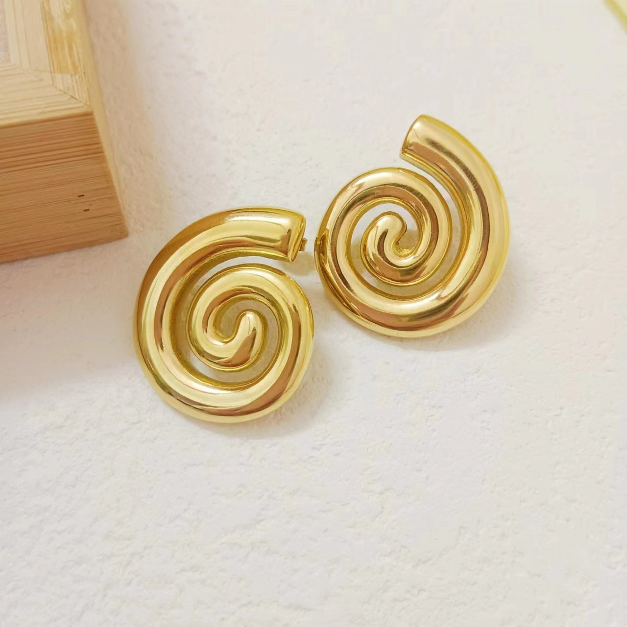Stainless Steel Rotating Thread Earrings 18K Gold dbab17d6 c48c 4156 a333 248ee976d10f