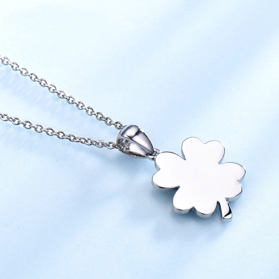 Sterling Silver Necklace Four Leaf Clover Necklace Green Love Flattened Folding Pendant Clavicle Chain Necklace dc77aa51 31a6