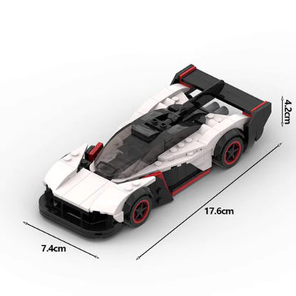 MOC-107738 Aston Martin Female Martial Arts AMR Building Blocks dccfc7d2 6e25 4fcb 8322 6dcf5c46d63c