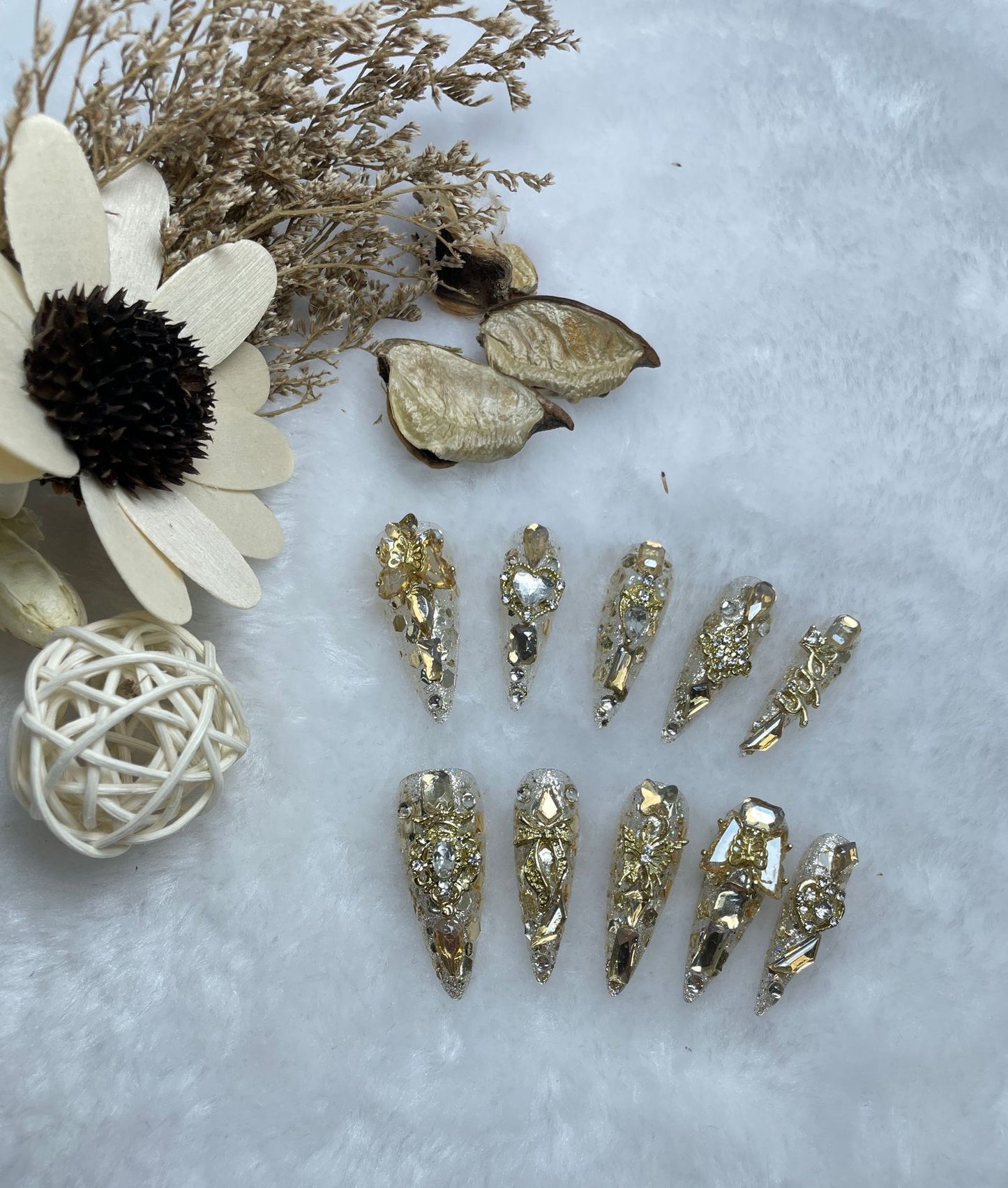 Handmade Wear Nail Luxury Elegant Advanced Heavy Industry Long Manicure ddf9cdc1 7c27 4f2c b55f 7d7d87a92531