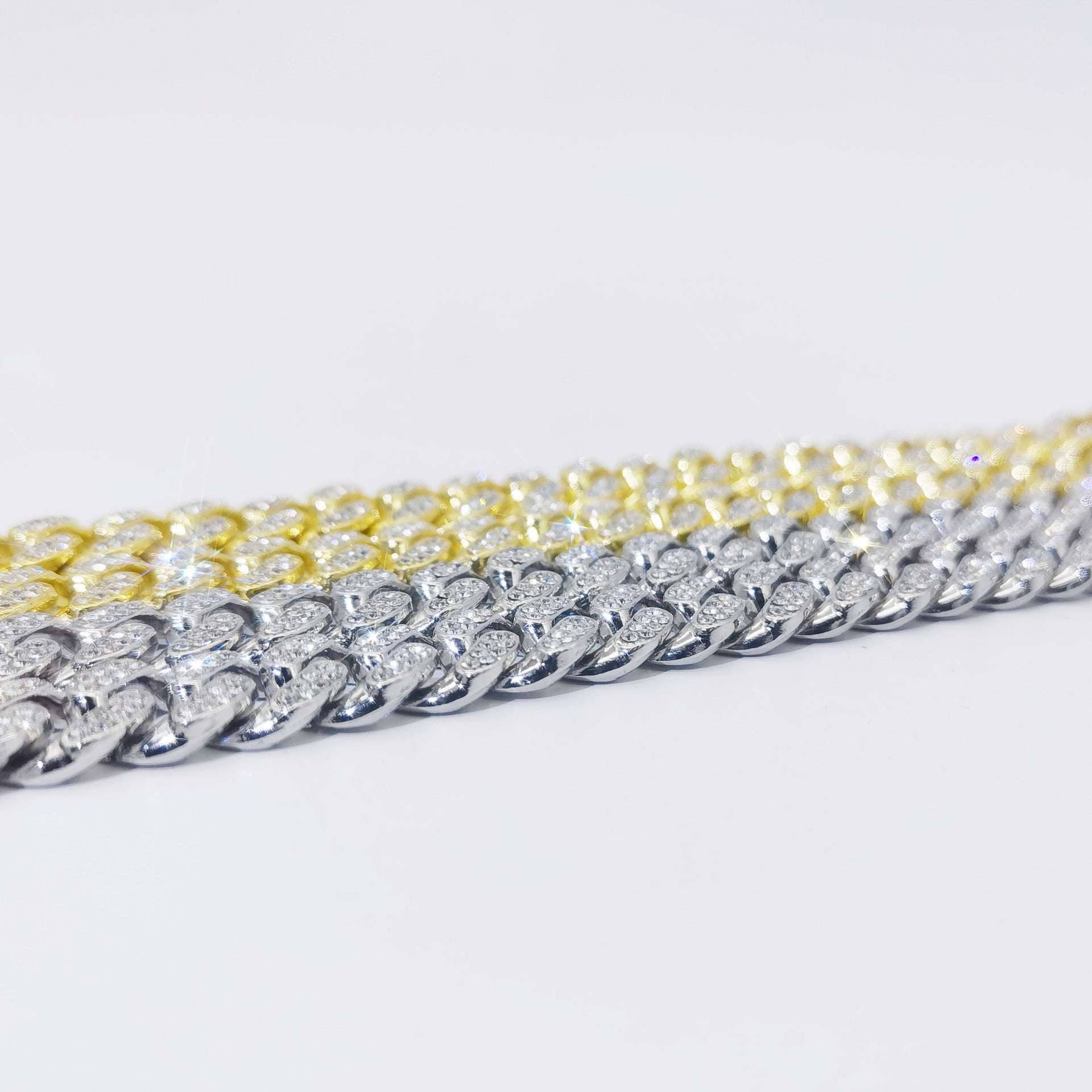 Flat Cuban Link Chain Diamond Bracelet de305527 3e80 4449 8098 732f2af4e883