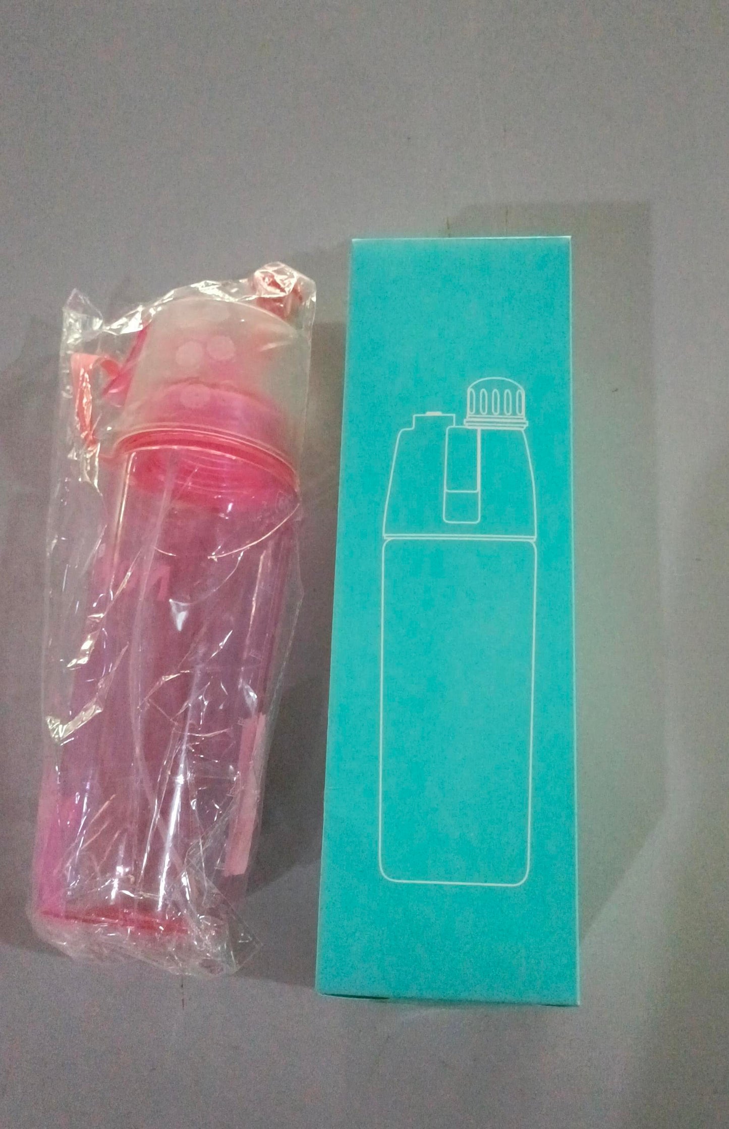 Sports Water Plastic Bottle Outdoor Creative Mist Spray with Leak Proof Portable Drinking Cup de48d3c1 22a8 4866 9ade 97156ca