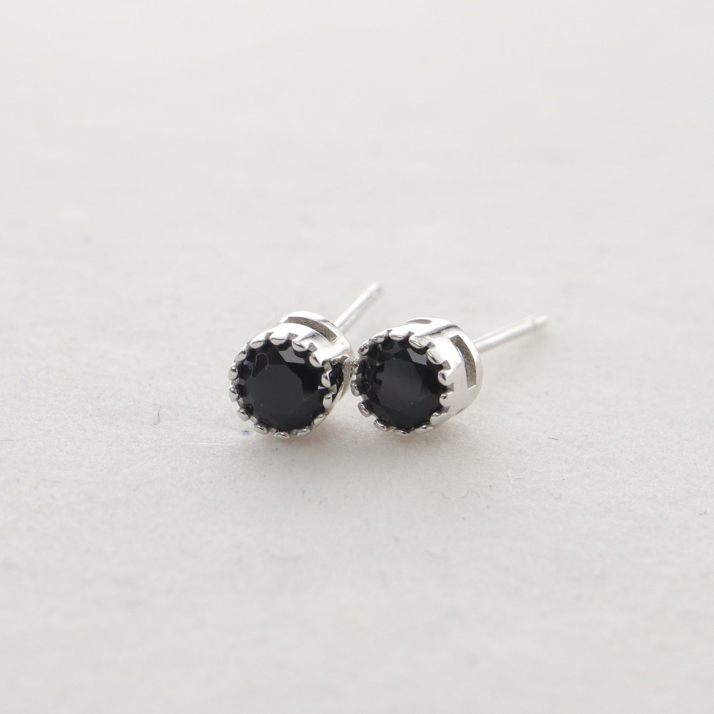 S925 Silver Multi-color Diamond Stud Earrings Single Rhinestone Earrings de9da93e 08ee 40bb 84c7 67b5cac98ef9