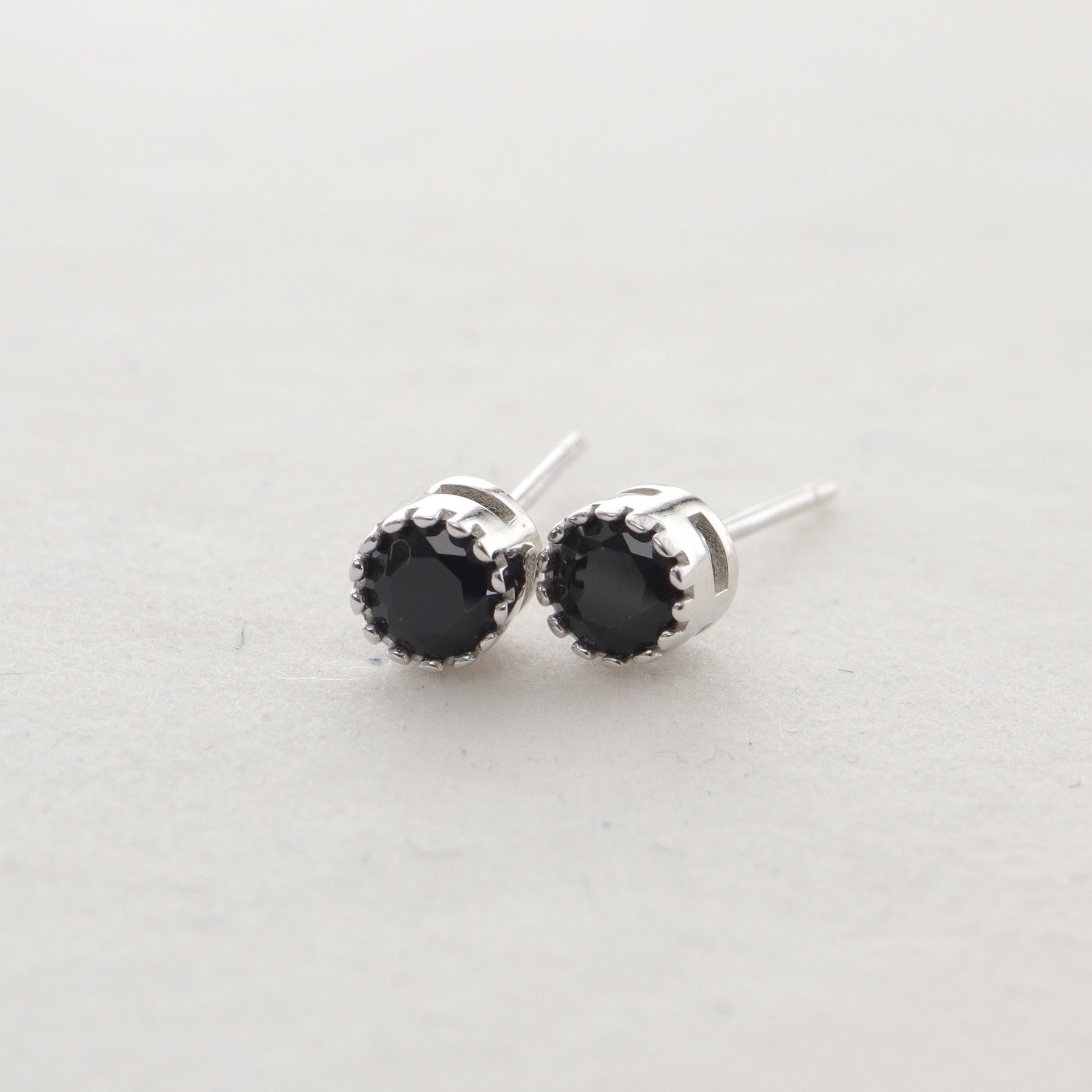 S925 Silver Multi-color Diamond Stud Earrings Single Rhinestone Earrings de9da93e 08ee 40bb 84c7 67b5cac98ef9