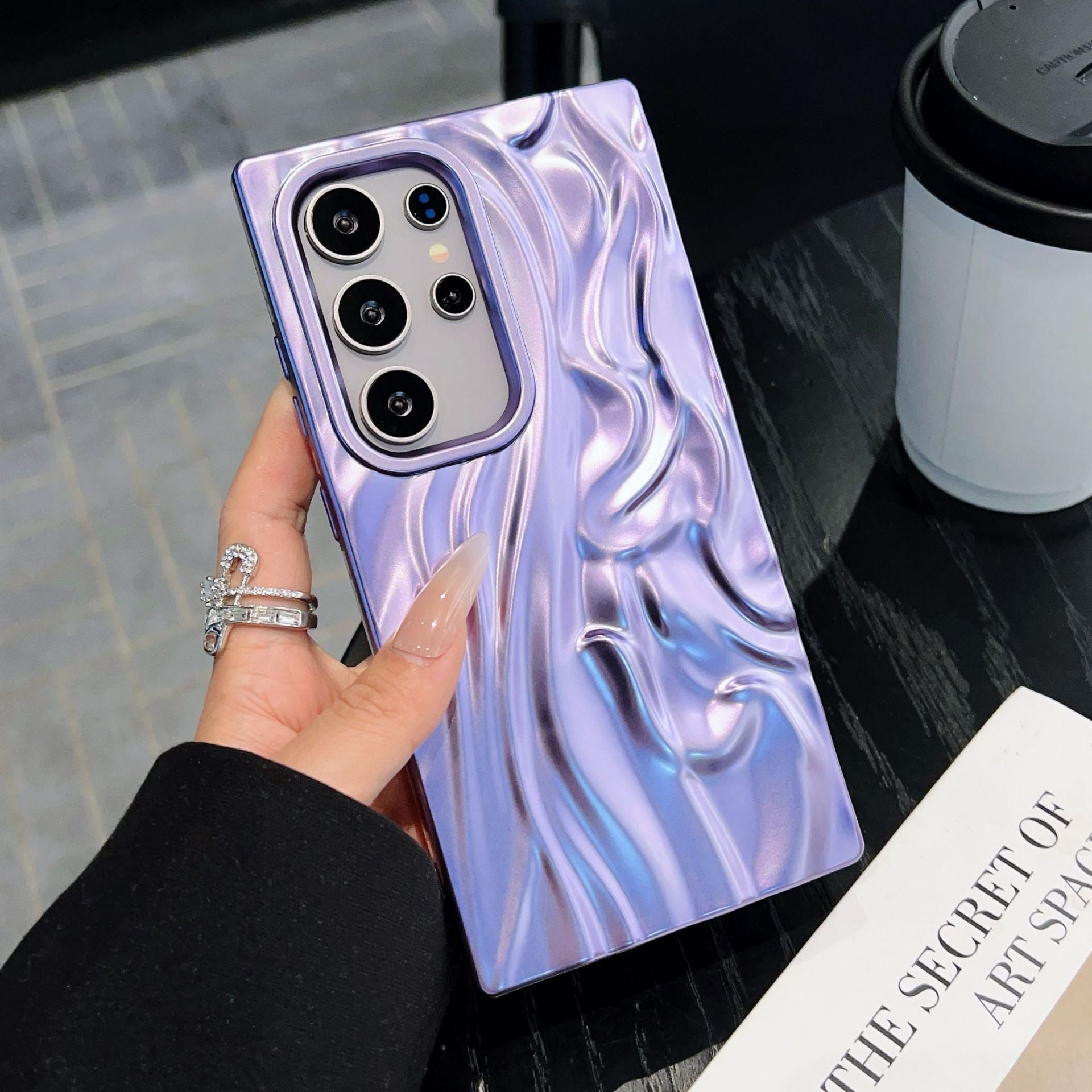 Three-dimensional Pleated Electroplating Phone Case - 图片 13