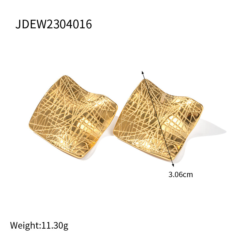 Celestina Creased Gold Sheet Earrings decd4f66 32e7 45a1 8a27 ad71cdf16823