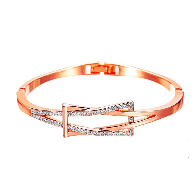 Simple Temperament Alloy Love Heart Fashion Accessories Get Girlfriends Birthday Gift Free df82bcc2 b3b5 4c30 84ac 896bc2ba1d