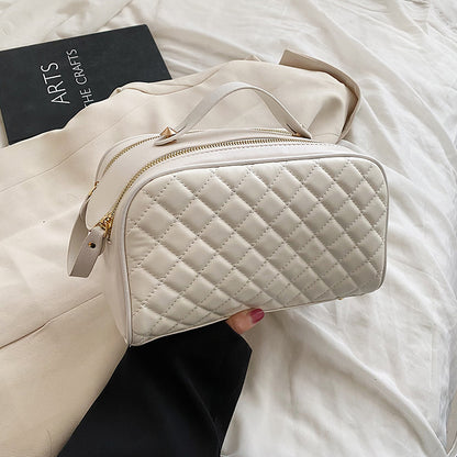 Rhombus Cosmetic Bag Portable Large Capacity e0f330ab b4ce 42af a3fb 25c09fe2069b 120dad0b 838d 44d5 8b6e 1fe3b9091d76
