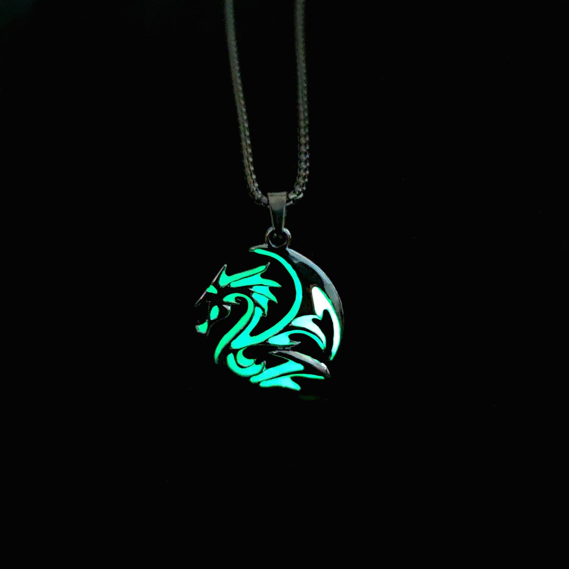 Retro Han Dynasty Dragon Pattern Totem Luminous Necklace Luminous Men's Pendant e11b1f6f baf8 4bed 8ef2 705f4e20e5f2