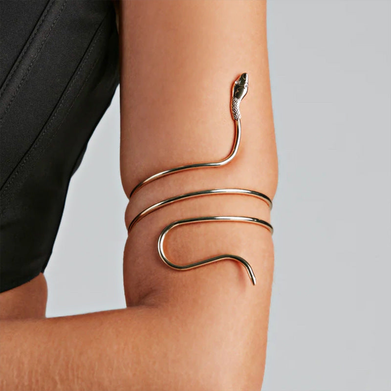 European And American Street Retro Snake Twisted And Twisted Bracelet e453f44d 4d9f 4b73 8b97 3d1587f45ebd